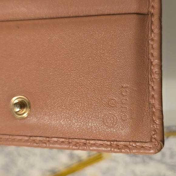 🎀 Pink GUCCI Microguccissima Bi-Fold Wallet - Picture 13 of 16